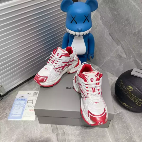 Balenciaga Runner Sneaker - GS143