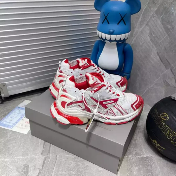 Balenciaga Runner Sneaker - GS143