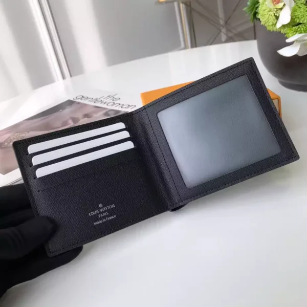 Louis Vuitton Amerigo Wallet - LW32
