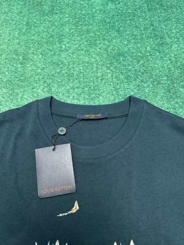Louis Vuitton Cotton T-Shirt - LT117