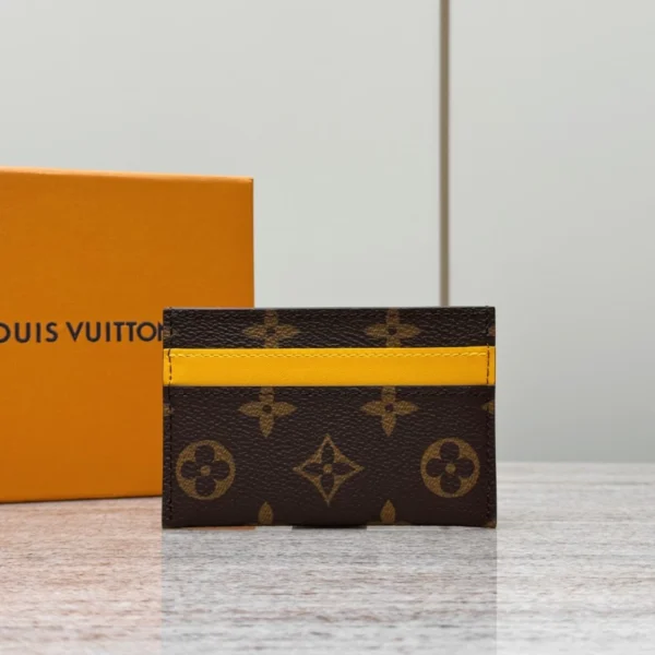 Louis Vuitton Double Card Holder - LW17