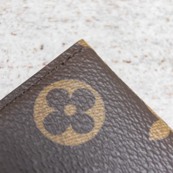 Louis Vuitton Double Card Holder - LW17