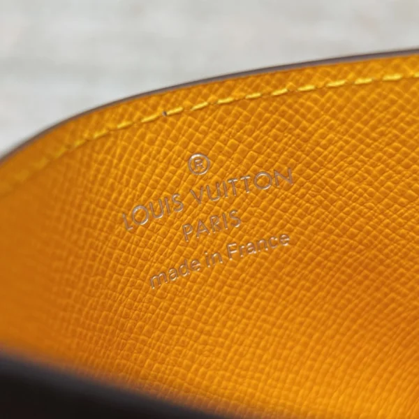 Louis Vuitton Double Card Holder - LW17