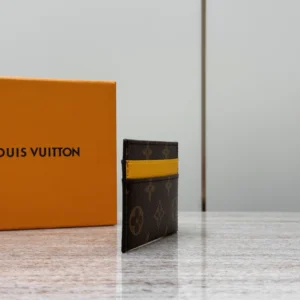 Louis Vuitton Double Card Holder - LW17