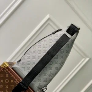Louis Vuitton Duo Slingbag - LCP019