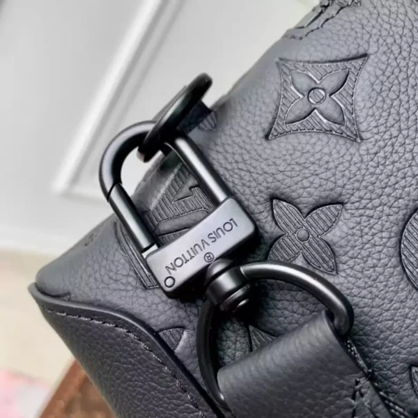 Louis Vuitton Duo Slingbag - LCP021