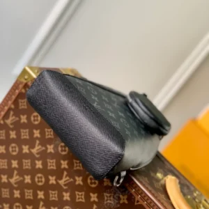 Louis Vuitton Duo Slingbag - LCP024