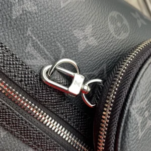 Louis Vuitton Duo Slingbag - LCP024
