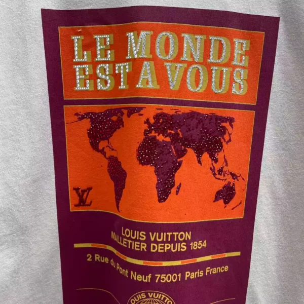Louis Vuitton Embellished Graphic Cotton T-Shirt - LT112
