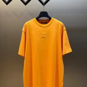 Louis Vuitton Embossed LV T-Shirt - LT116