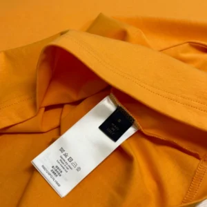 Louis Vuitton Embossed LV T-Shirt - LT116