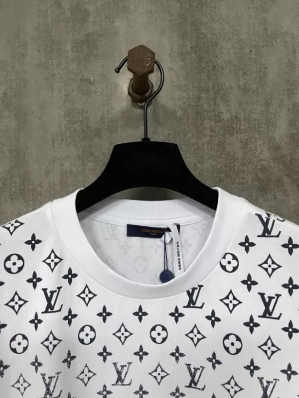 Louis Vuitton Gradient Cotton T-Shirt - LT118