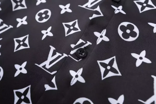 Louis Vuitton Long-Sleeved Shirt - LST19