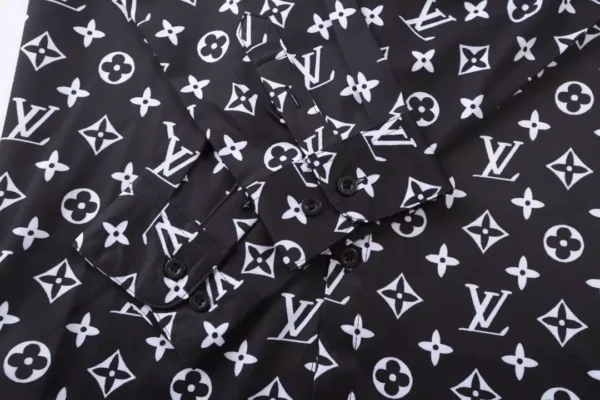 Louis Vuitton Long-Sleeved Shirt - LST19
