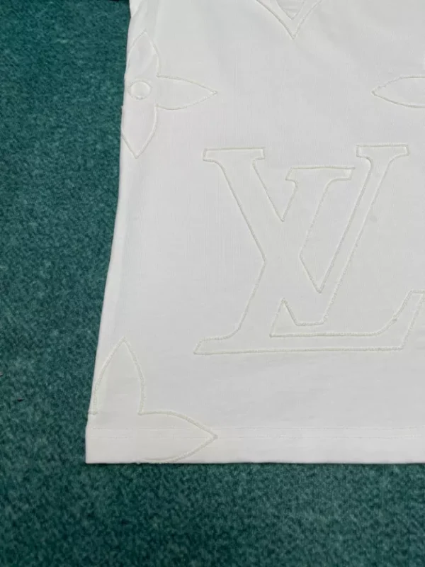 Louis Vuitton Monogram Embroidered Cotton T-Shirt - LT100