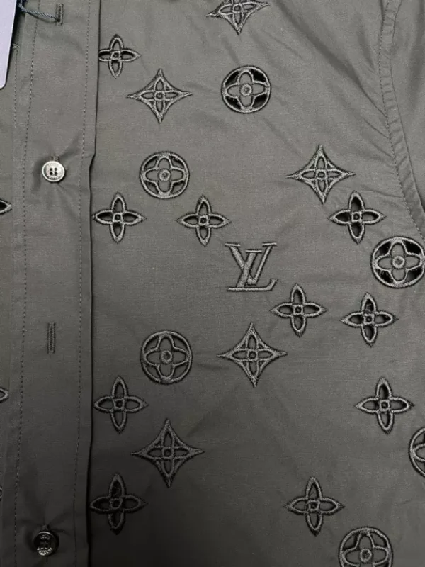Louis Vuitton Monogram Flowers Embroidered Short-Sleeved Shirt - LST33