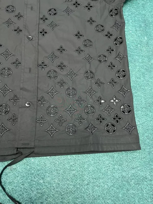 Louis Vuitton Monogram Flowers Embroidered Short-Sleeved Shirt - LST33