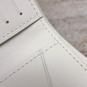 Louis Vuitton Multiple Wallet - LW19