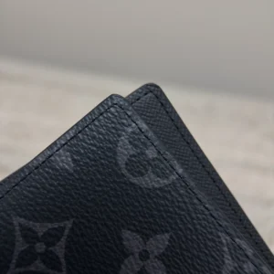 Louis Vuitton Multiple Wallet - LW22