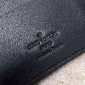 Louis Vuitton Multiple Wallet - LW25