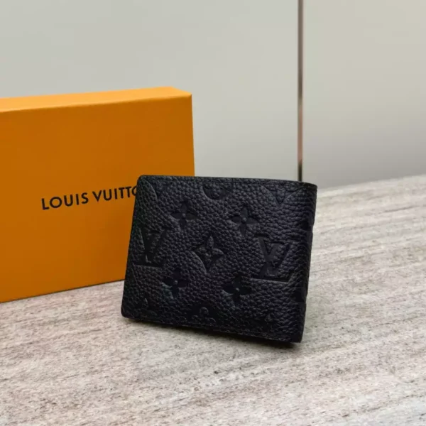 Louis Vuitton Multiple Wallet - LW25