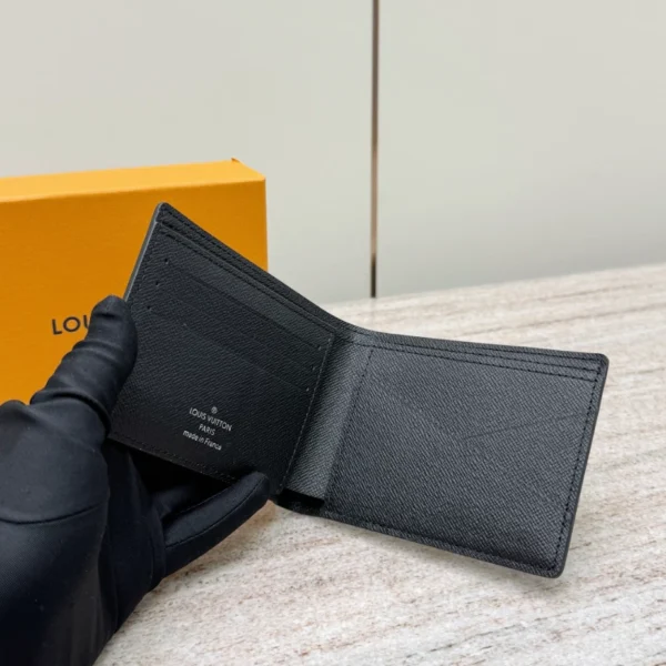 Louis Vuitton Multiple Wallet - LW26