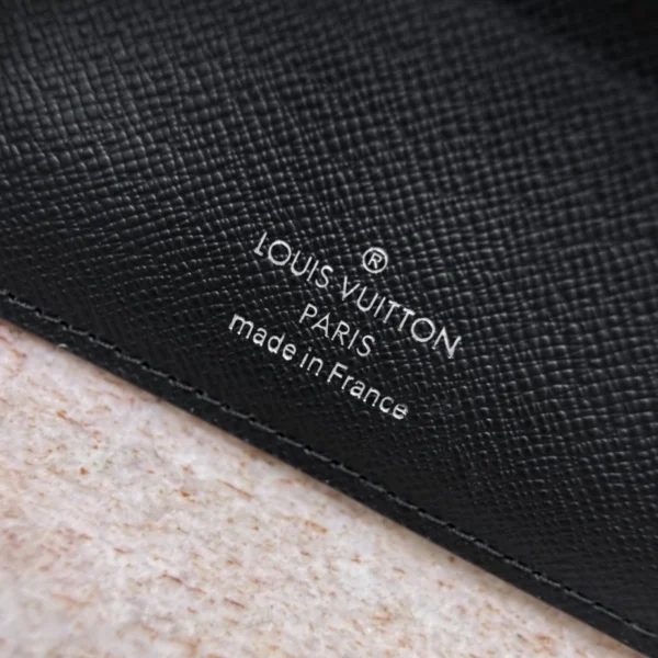 Louis Vuitton Multiple Wallet - LW26