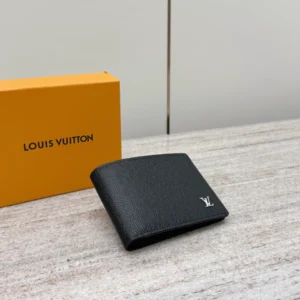 Louis Vuitton Multiple Wallet - LW26