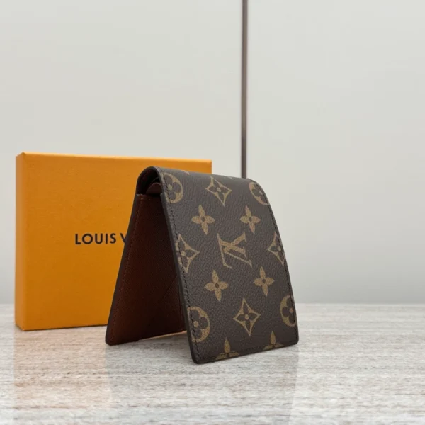Louis Vuitton Multiple Wallet - LW27