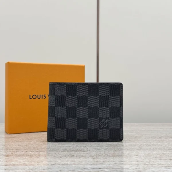Louis Vuitton Multiple Wallet - LW28