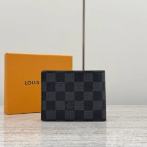 Louis Vuitton Multiple Wallet - LW28