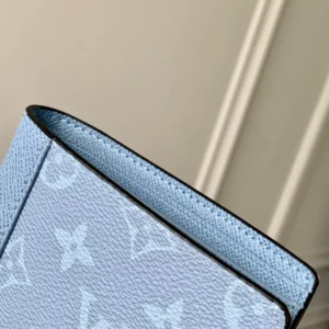 Louis Vuitton Multiple Wallet - LW29