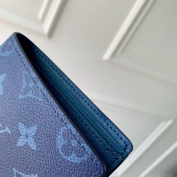 Louis Vuitton Multiple Wallet - LW37