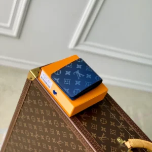 Louis Vuitton Multiple Wallet - LW37
