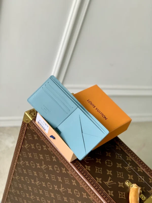 Louis Vuitton Multiple Wallet - LW38