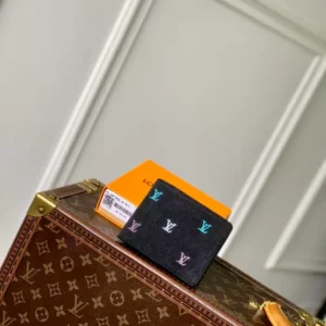 Louis Vuitton Multiple Wallet - LW39