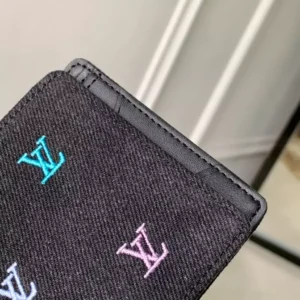 Louis Vuitton Multiple Wallet - LW39