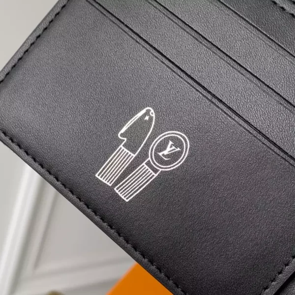 Louis Vuitton Multiple Wallet - LW39