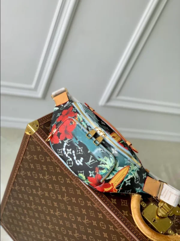 Louis Vuitton Rush Bumbag - LCP012