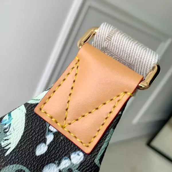 Louis Vuitton Rush Bumbag - LCP012