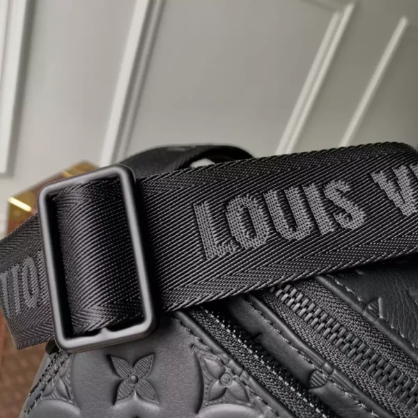 Louis Vuitton Rush Bumbag - LCP09