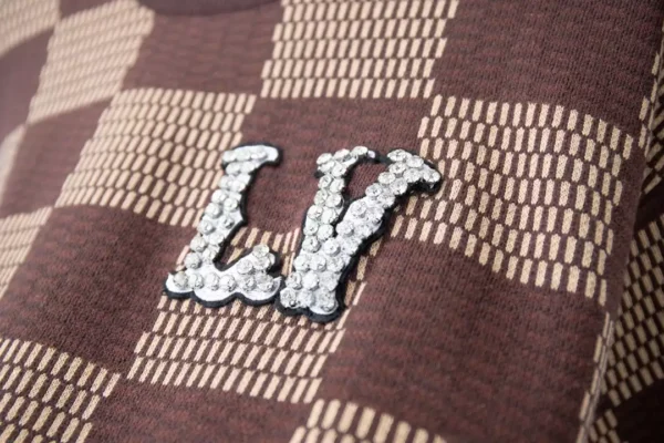 Louis Vuitton Short-Sleeved Cotton Damier Crewneck With Crystal LV Patch - LT105