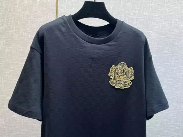 Louis Vuitton Signature Patch Cotton T-Shirt - LT123
