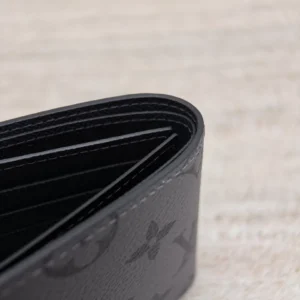 Louis Vuitton Slender Wallet - LW33