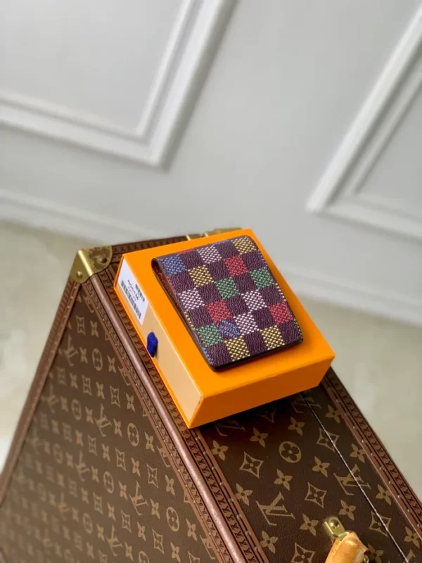 Louis Vuitton Slender Wallet - LW34