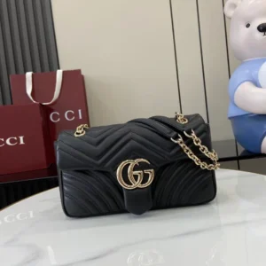 GG Marmont Medium Shoulder Bag - GH47