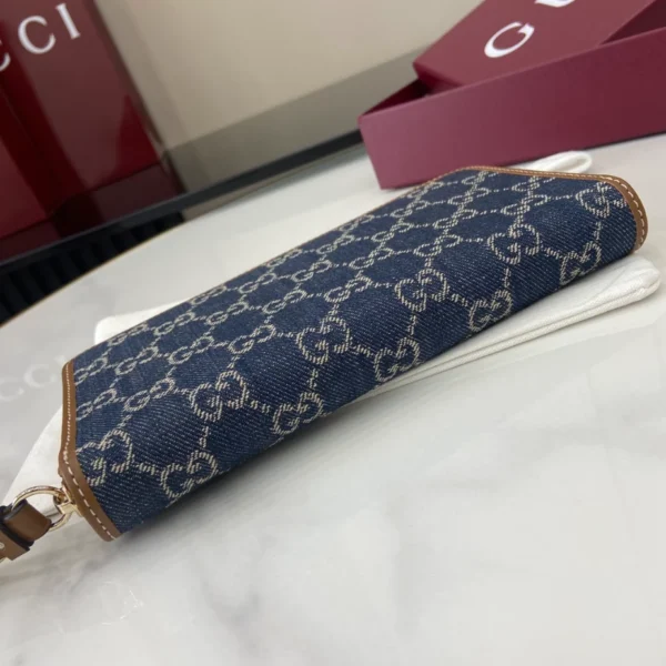 GG Emblem Zip Around Wallet - GW30
