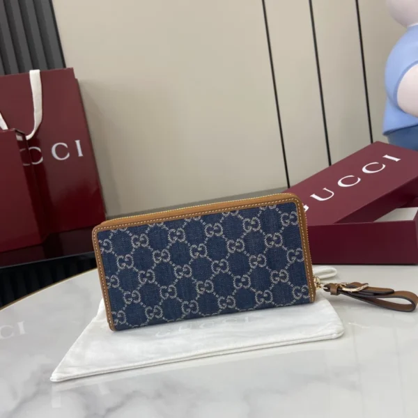 GG Emblem Zip Around Wallet - GW30