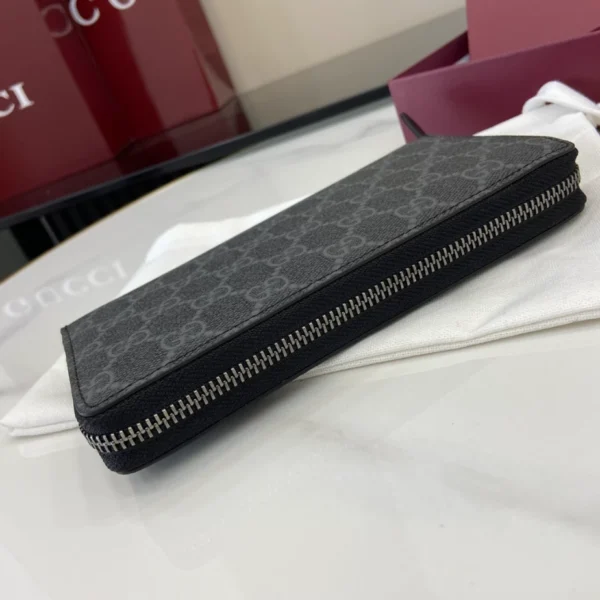 GG Emblem Zip Around Wallet - GW33