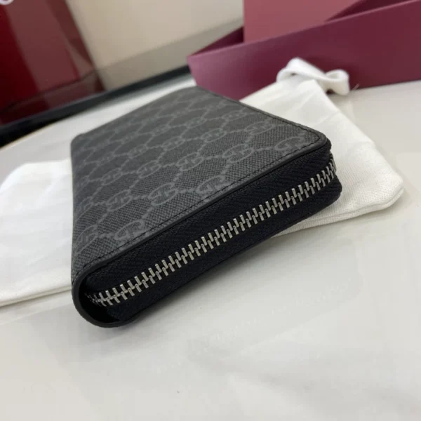 GG Emblem Zip Around Wallet - GW33